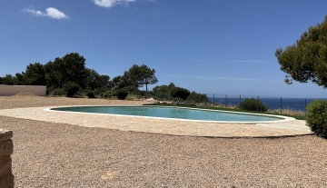 Resa estates huis huren for rent Cala Tarida Pool.jpg